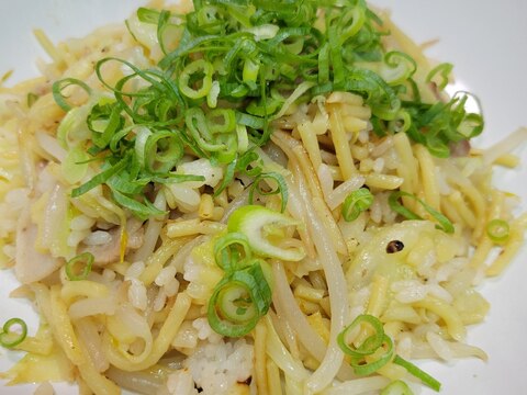 ソースが苦手でも!塩バターそばめし